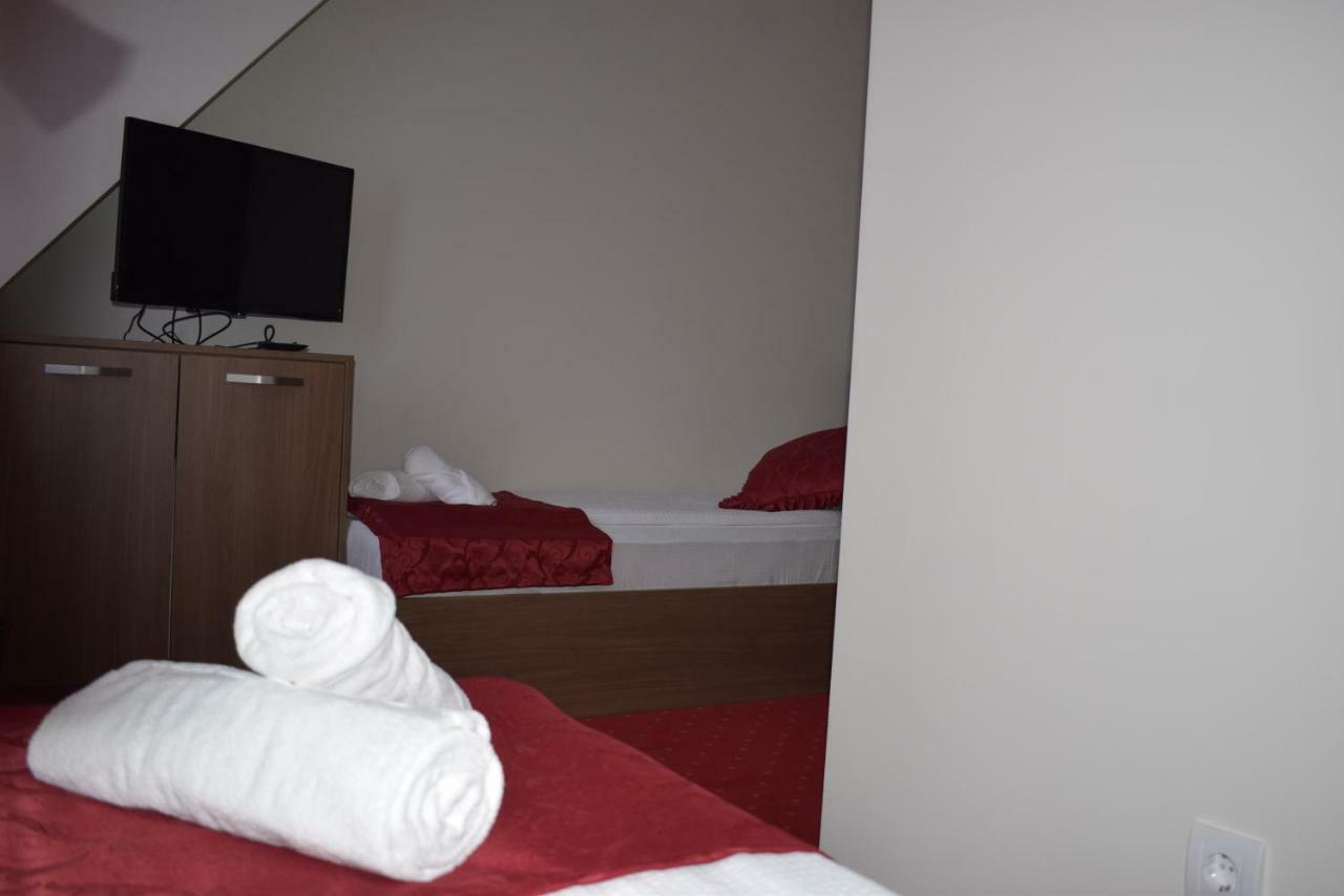 Hotel Zlatni Bor Sokolac  Exteriér fotografie